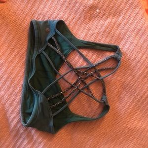 Lululemon free to be wild sports bra